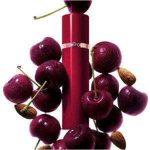 Tom Ford Lost Cherry travel spray